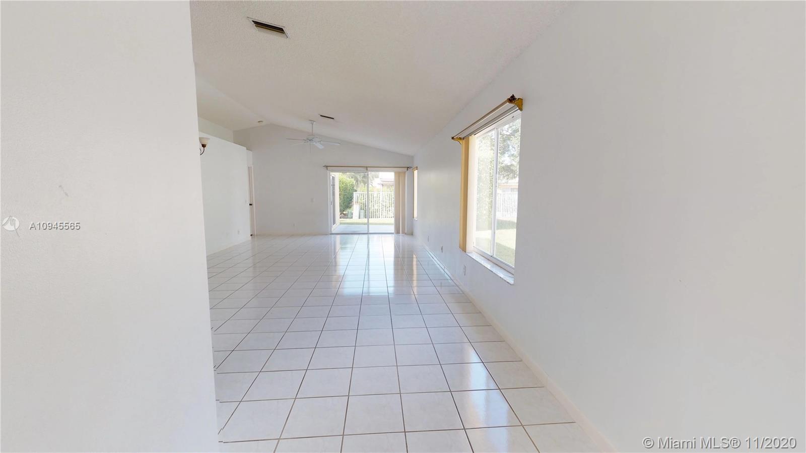 4357 Pine Ridge Court Weston, FL 33331 - Photo 2 of 56 Gallery Image 2