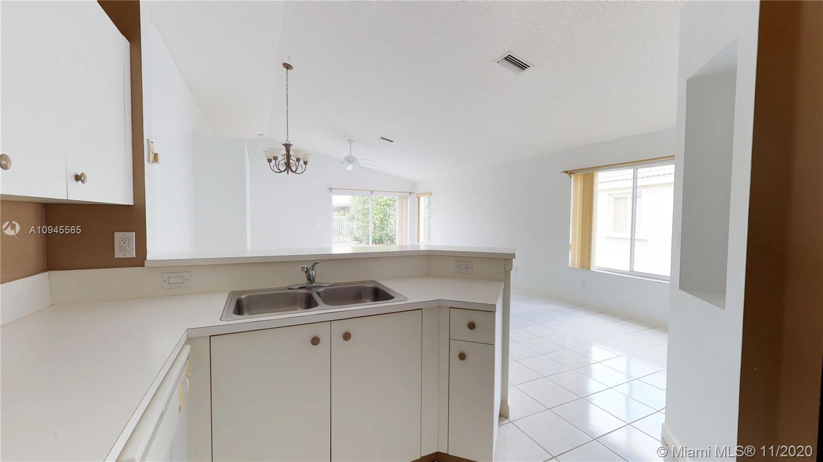 4357 Pine Ridge Court Weston, FL 33331 - Photo 14 of 56 Gallery Image 14