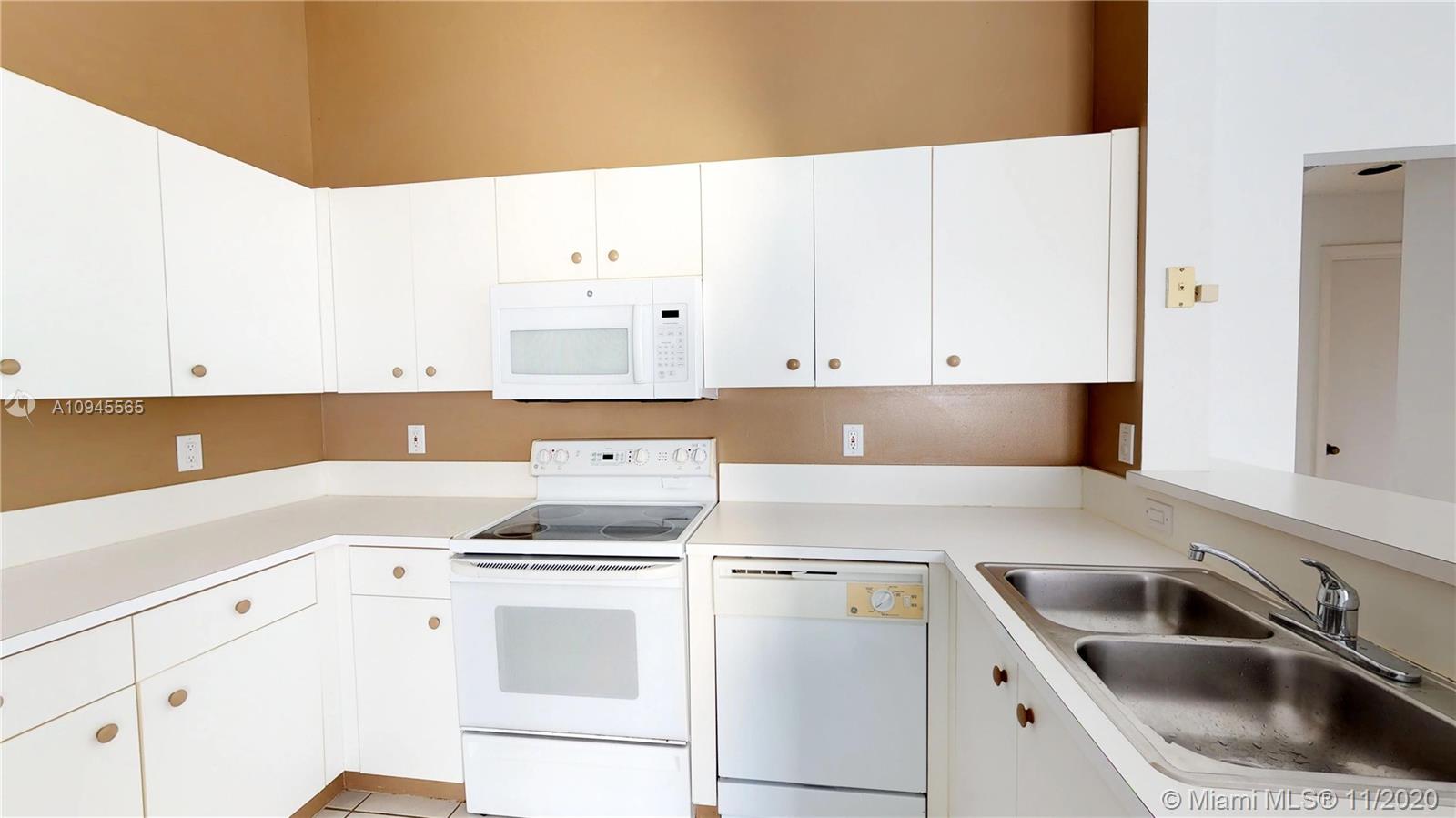 4357 Pine Ridge Court Weston, FL 33331 - Photo 17 of 56 Gallery Image 17
