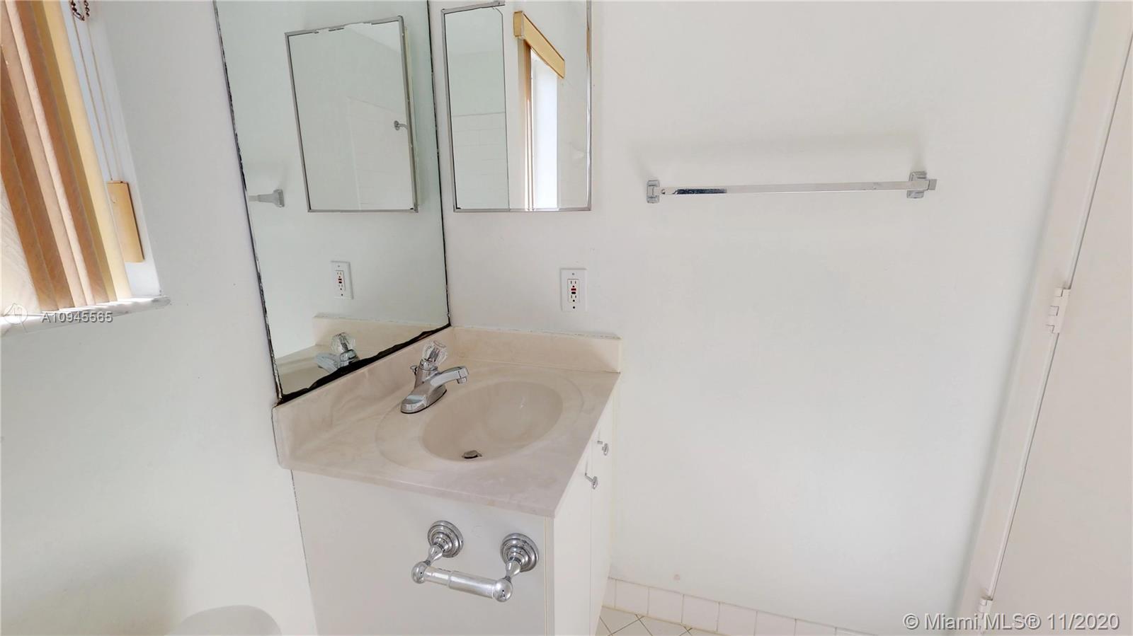 4357 Pine Ridge Court Weston, FL 33331 - Photo 26 of 56 Gallery Image 26