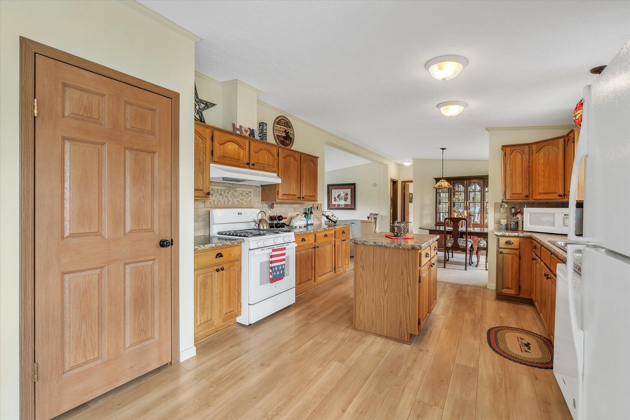12181 Ladd Road Brooklyn, MI 49230 - Photo 15 of 52 15-12181-Ladd-Rd-WindowStill-Real-Estate