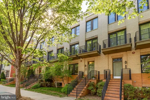 $1,375,000 | 1426 Van Valkenburgh Lane, Alexandria, VA 22301