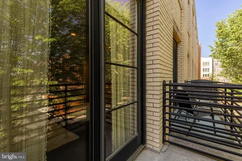 $1,375,000 | 1426 Van Valkenburgh Lane, Alexandria, VA 22301