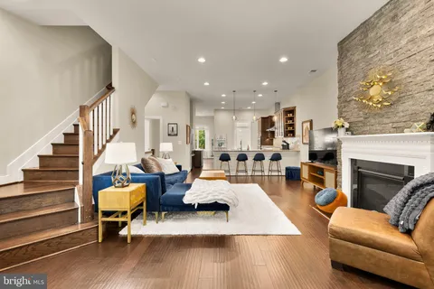 $1,375,000 | 1426 Van Valkenburgh Lane, Alexandria, VA 22301