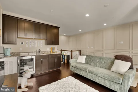 $1,375,000 | 1426 Van Valkenburgh Lane, Alexandria, VA 22301