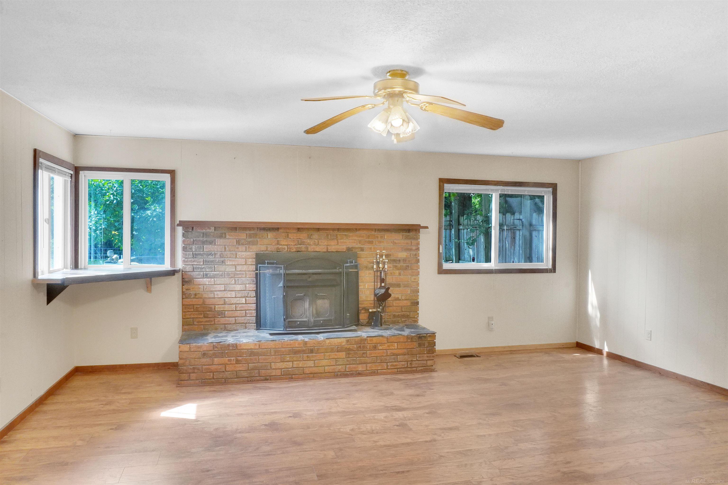 3215 Wadhams Road North Street, MI 48049 - Photo 12 of 35 50187985-bf272c6d-33d8-47d2-ba32-38a34c40196d.JPG