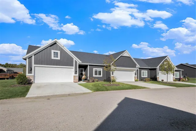 $330,000 | 7505 Hardwood Street, Caledonia, MI 49316