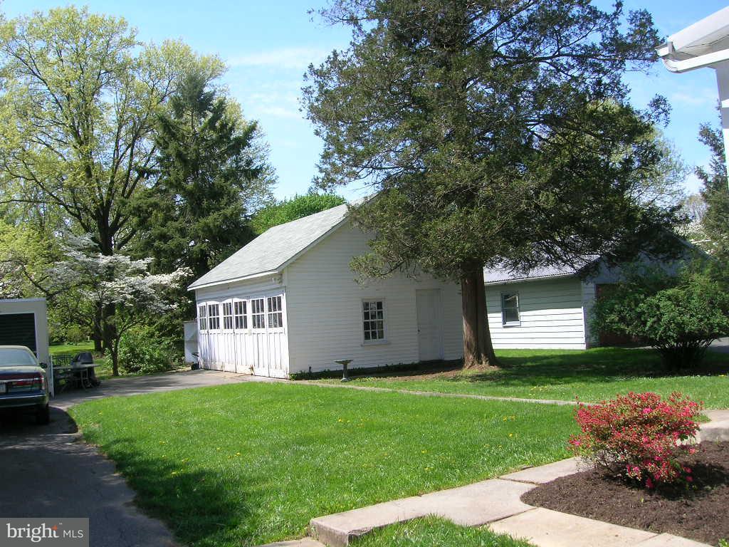 52 Delp Road Lancaster, PA 17601 - Photo 3 of 12 Gallery Image 3