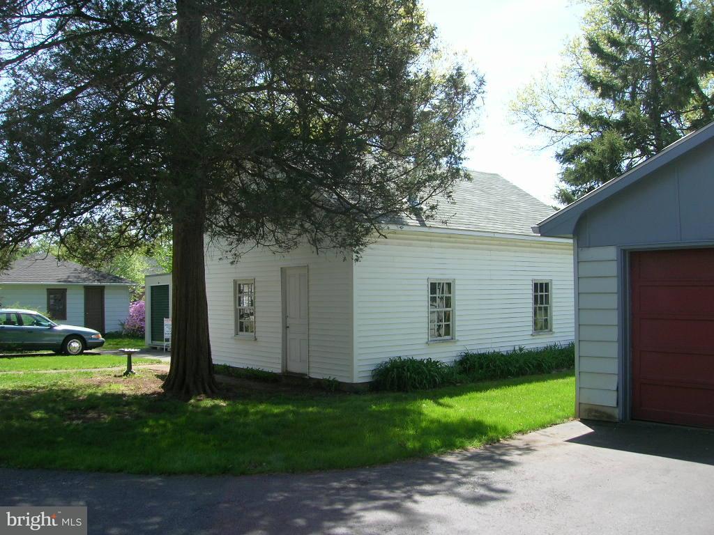52 Delp Road Lancaster, PA 17601 - Photo 4 of 12 Gallery Image 4
