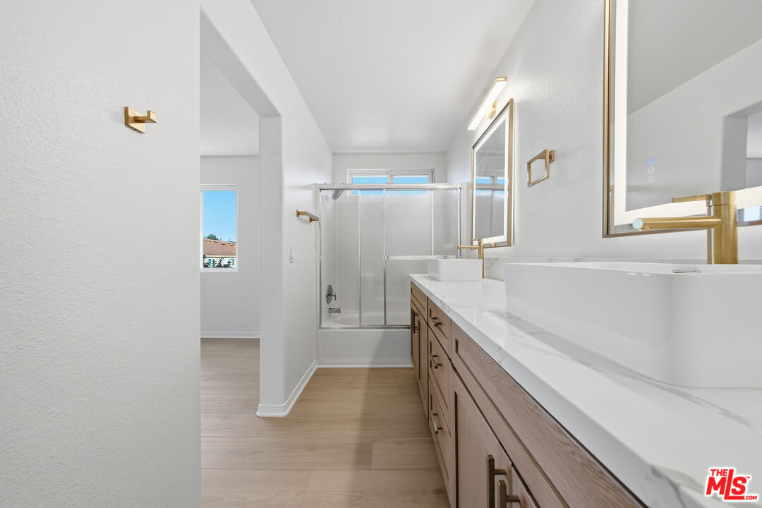 25715 Wagner Way, Unit B Stevenson Ranch, CA 91381 - Photo 21 of 27