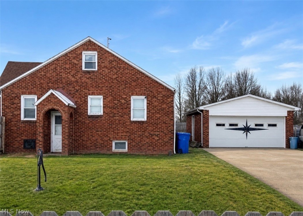 4242 McCartney Road Lowellville, OH 44436 - Photo 2 of 20