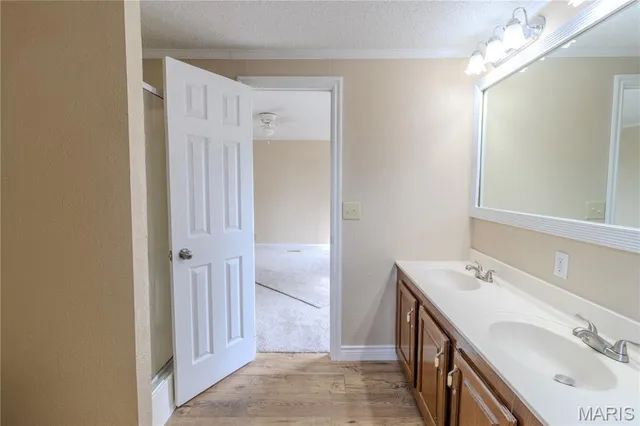 $180,000 | 27645 Spring Road, Richland, MO 65556