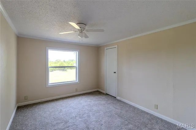 $180,000 | 27645 Spring Road, Richland, MO 65556