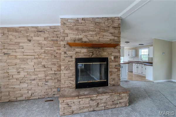 $180,000 | 27645 Spring Road, Richland, MO 65556