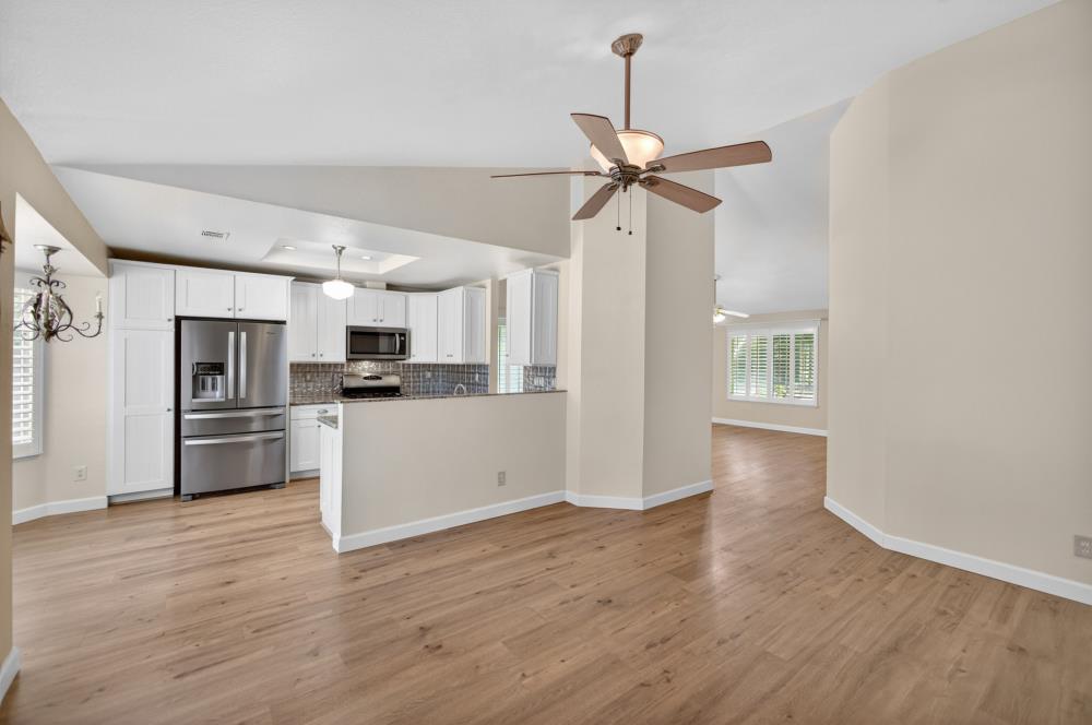 949 Takami Court Rio Linda, CA 95673 - Photo 15 of 64