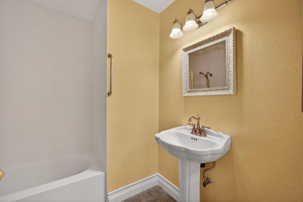 949 Takami Court Rio Linda, CA 95673 - Photo 25 of 64