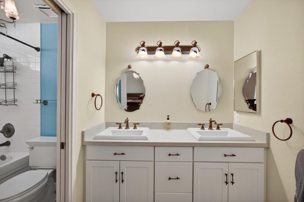 949 Takami Court Rio Linda, CA 95673 - Photo 34 of 64