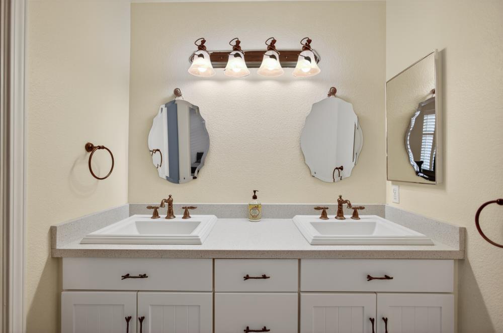 949 Takami Court Rio Linda, CA 95673 - Photo 35 of 64