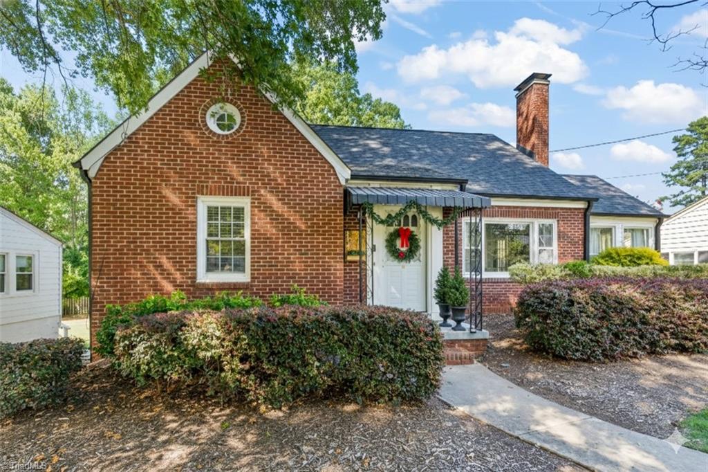 What an Incredible HOME~ Just in time for Christmas!