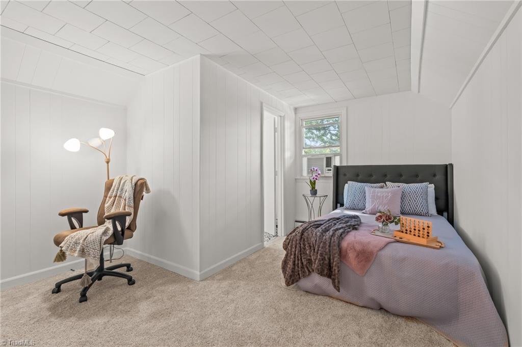 416 West Lexington Avenue High Point, NC 27262 - Photo 32 of 45 Upstairs bedroom