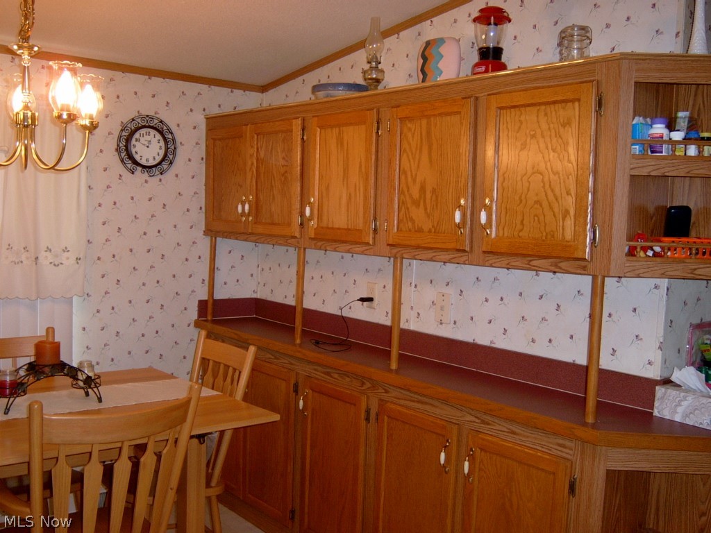 116 Caesars Circle Amherst, OH 44001 - Photo 4 of 19