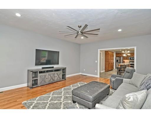 21 Brandywine Road Franklin, MA 02038 - Photo 4 of 30 Gallery Image 4