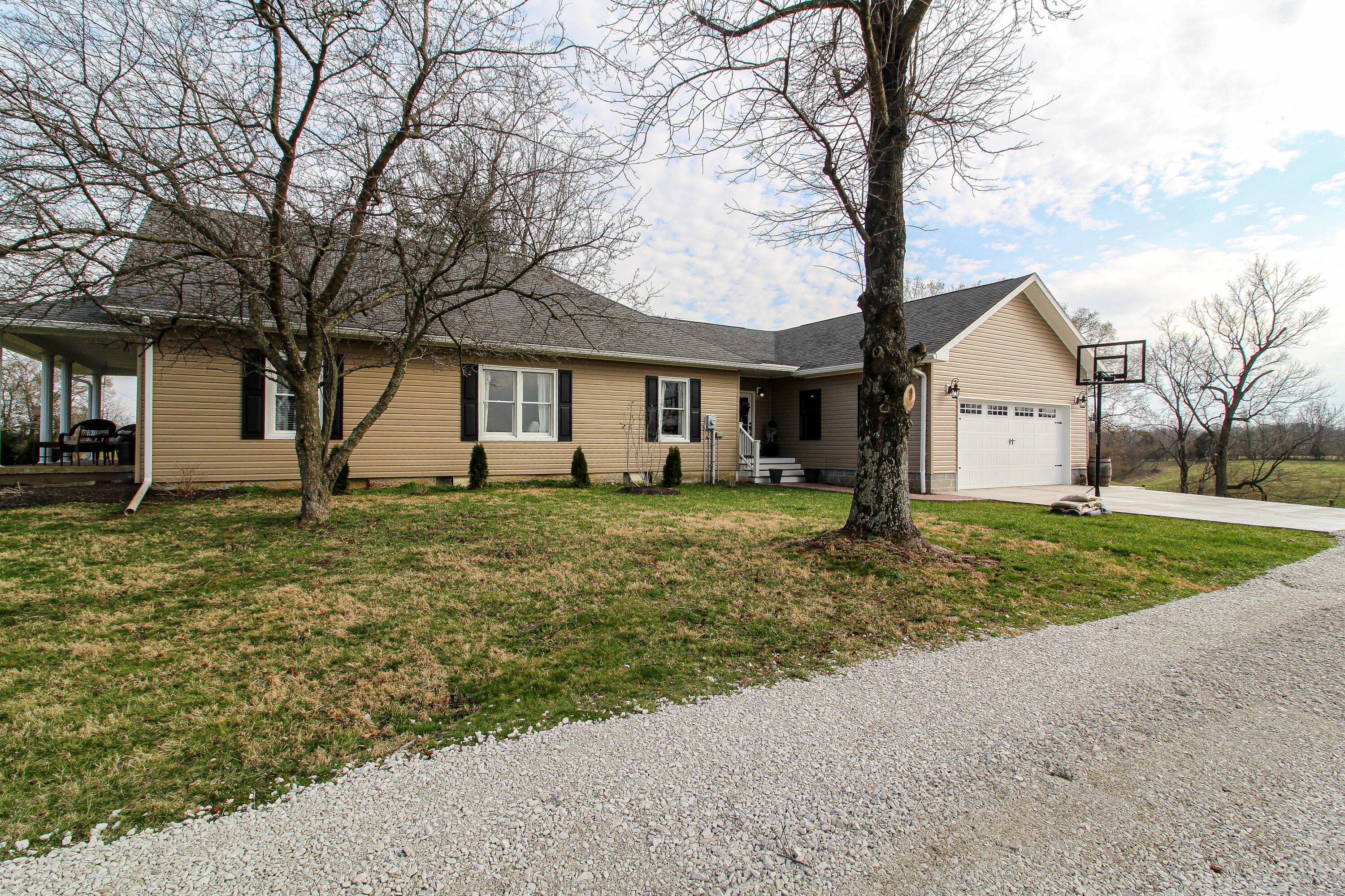 1950 Clifton Road Lawrenceburg, KY 40342 - Photo 24 of 26 1-7
