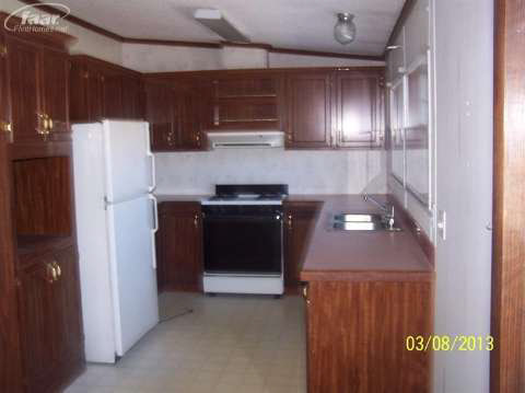 4103 East Pierson Road Flint, MI 48506 - Photo 3 of 11 20345429-2.JPG