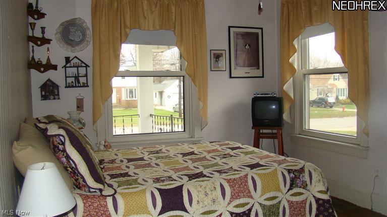 1239 Lander Road Cleveland, OH 44124 - Photo 22 of 25