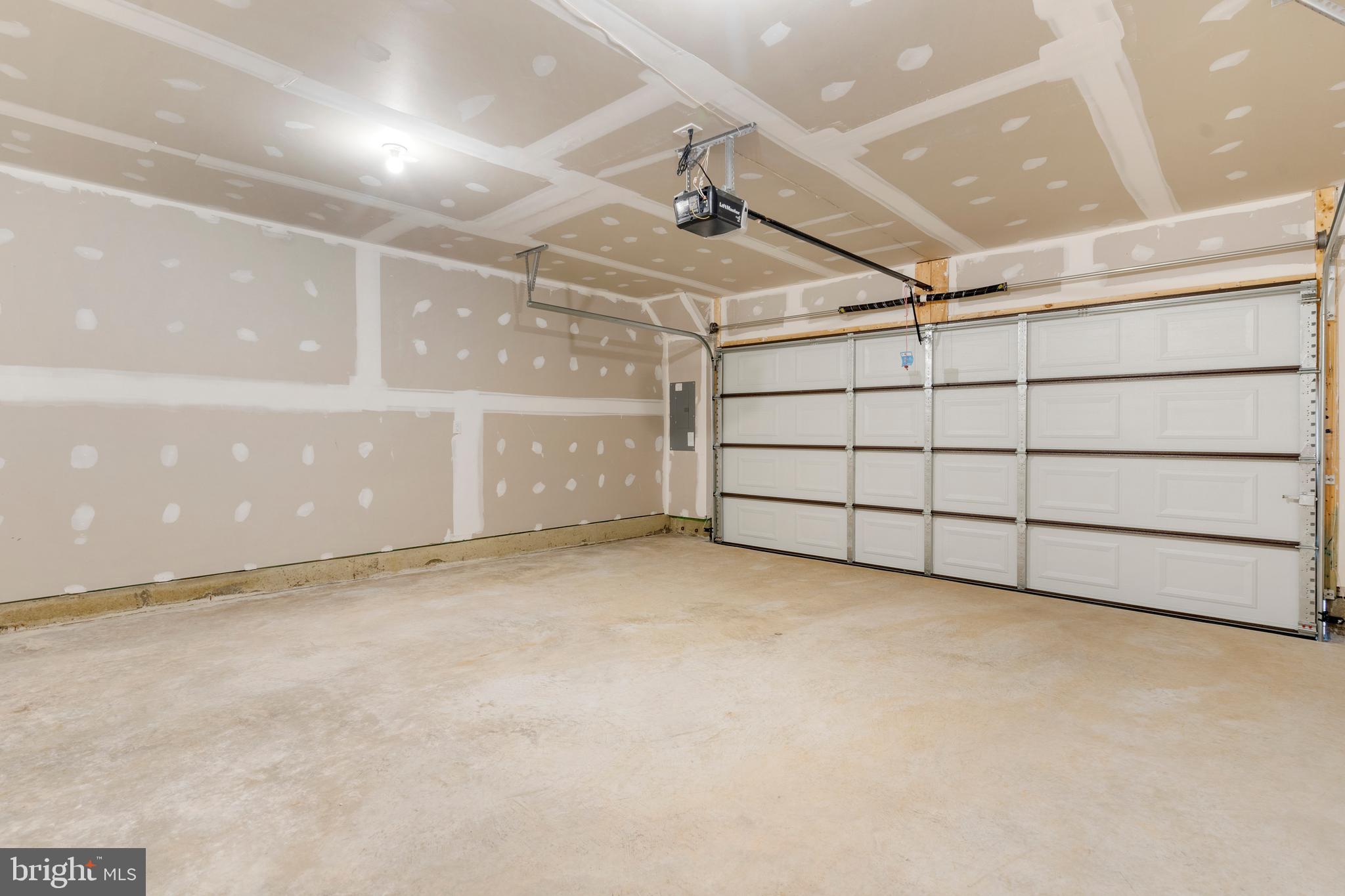 804 Bond Street Frederick, MD 21701 - Photo 30 of 32 Garage