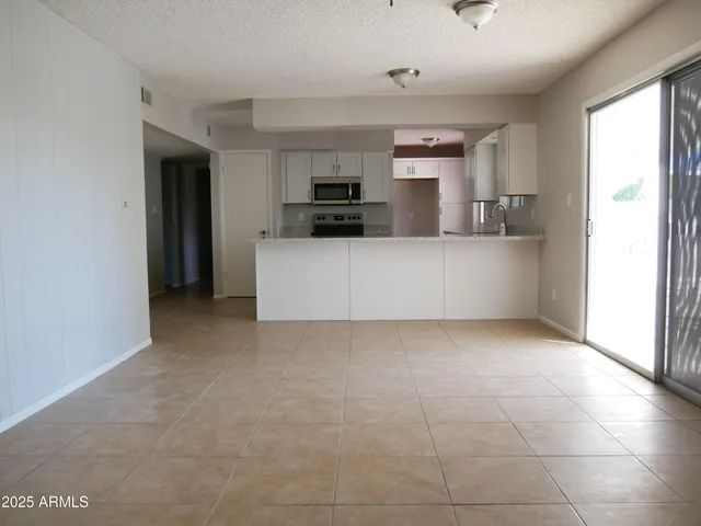 $2,850 | 1719 North Circle Drive, Tempe, AZ 85288