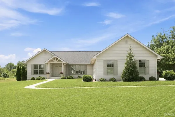 $450,000 | 1002 South 8th Street, Upland, IN 46989
