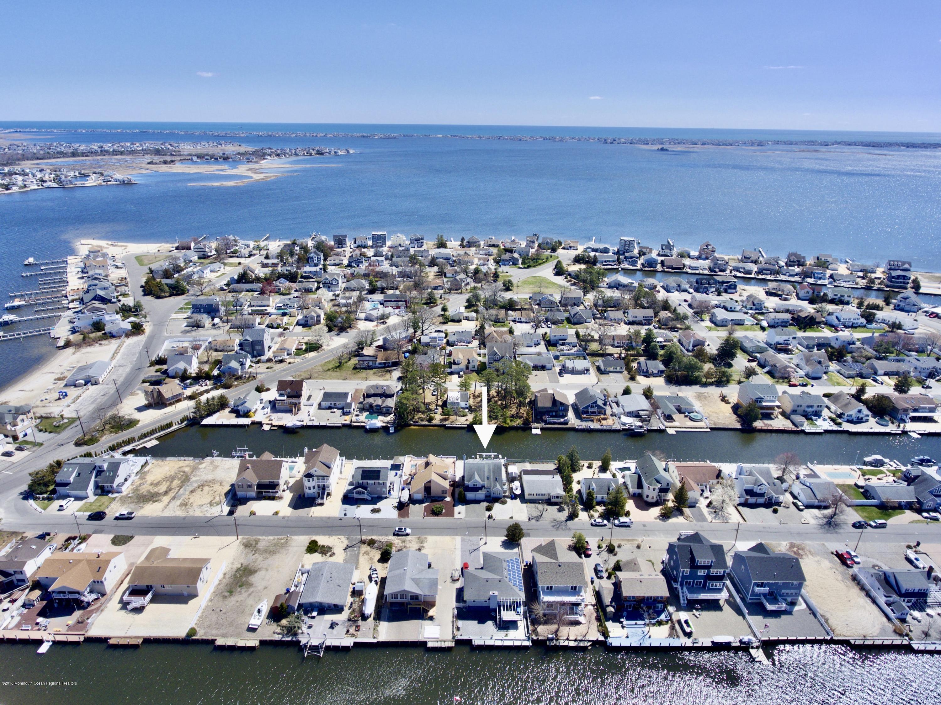 29 Channel Road Toms River, NJ 08753 - Photo 3 of 37 D1 - Channel/Bay/Ocean