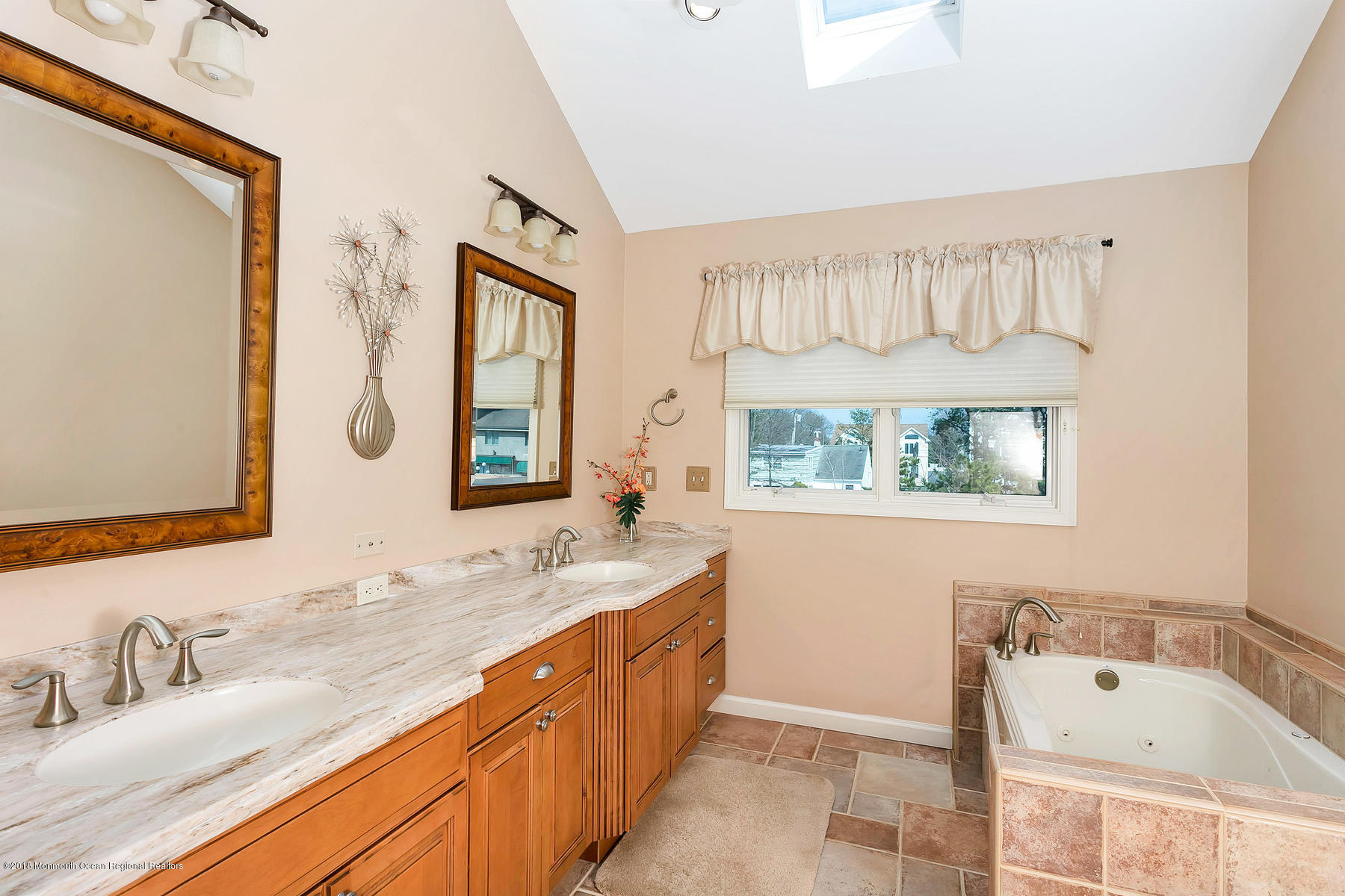 29 Channel Road Toms River, NJ 08753 - Photo 22 of 37 Master Bath