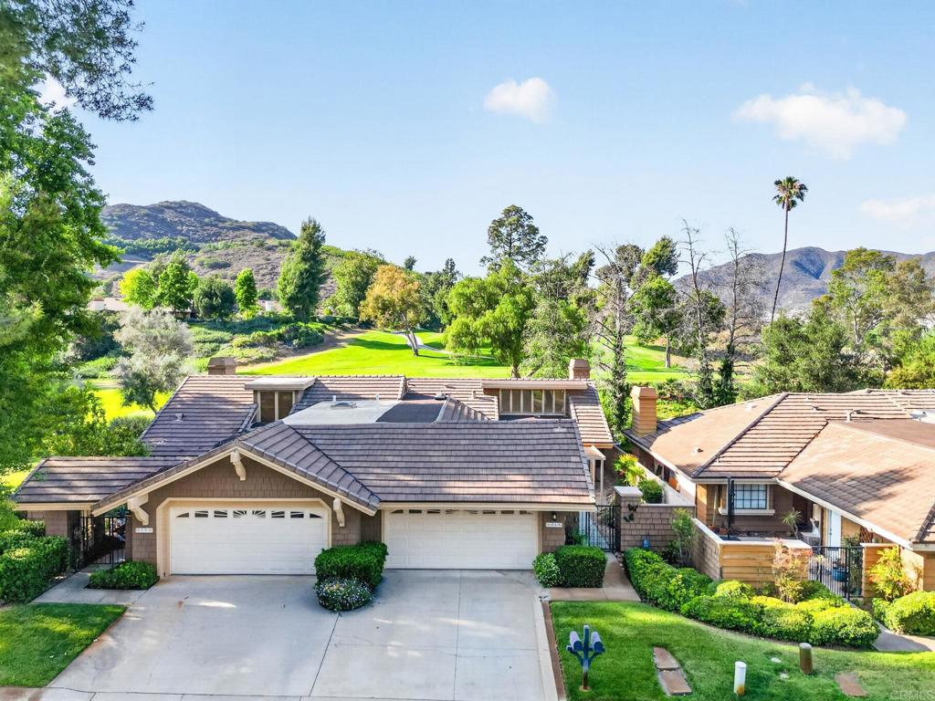 2719 Almendra Court Fallbrook, CA 92028 - Photo 3 of 72
