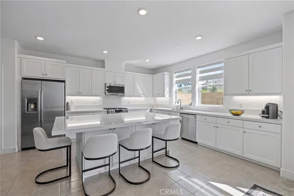 $5,600 | 236 Yerba, Irvine, CA 92618