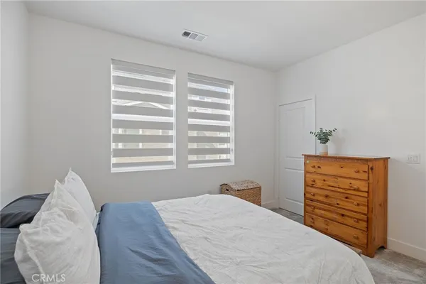 $5,600 | 236 Yerba, Irvine, CA 92618