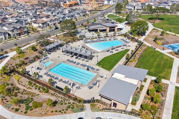 $5,600 | 236 Yerba, Irvine, CA 92618