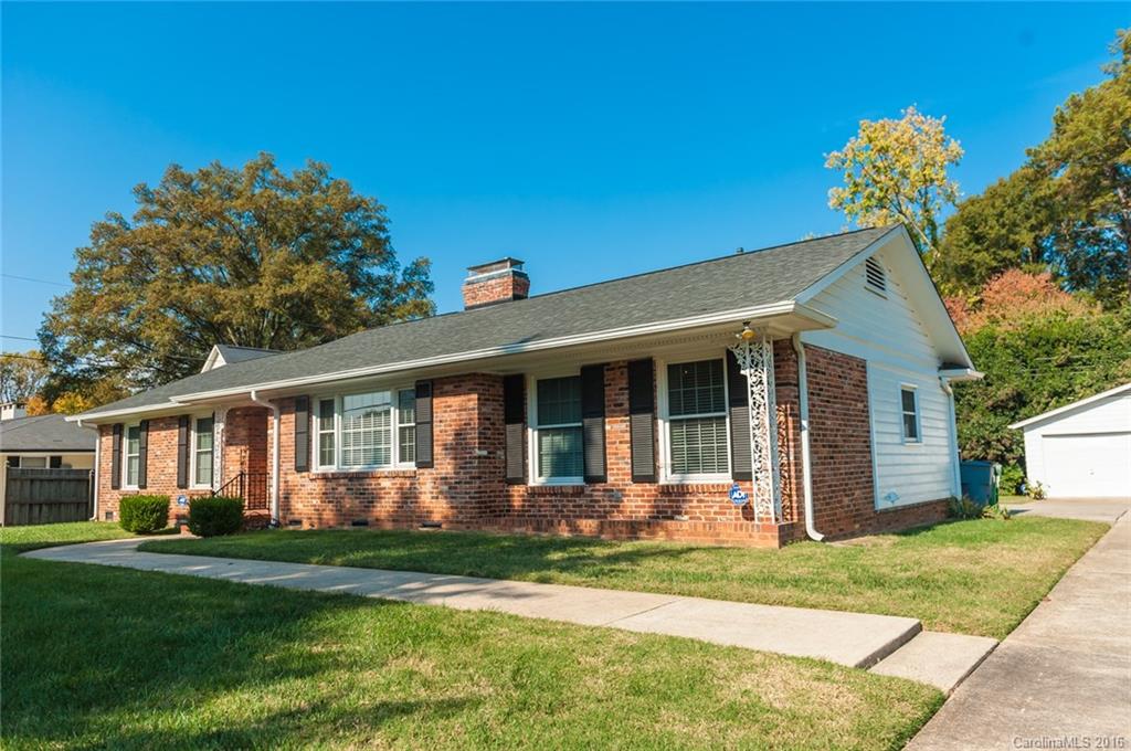 4019 Sharon View Road Charlotte, NC 28226 - Photo 1 of 24 Gallery Image 1