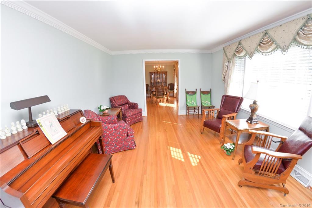 4019 Sharon View Road Charlotte, NC 28226 - Photo 18 of 24 Gallery Image 18