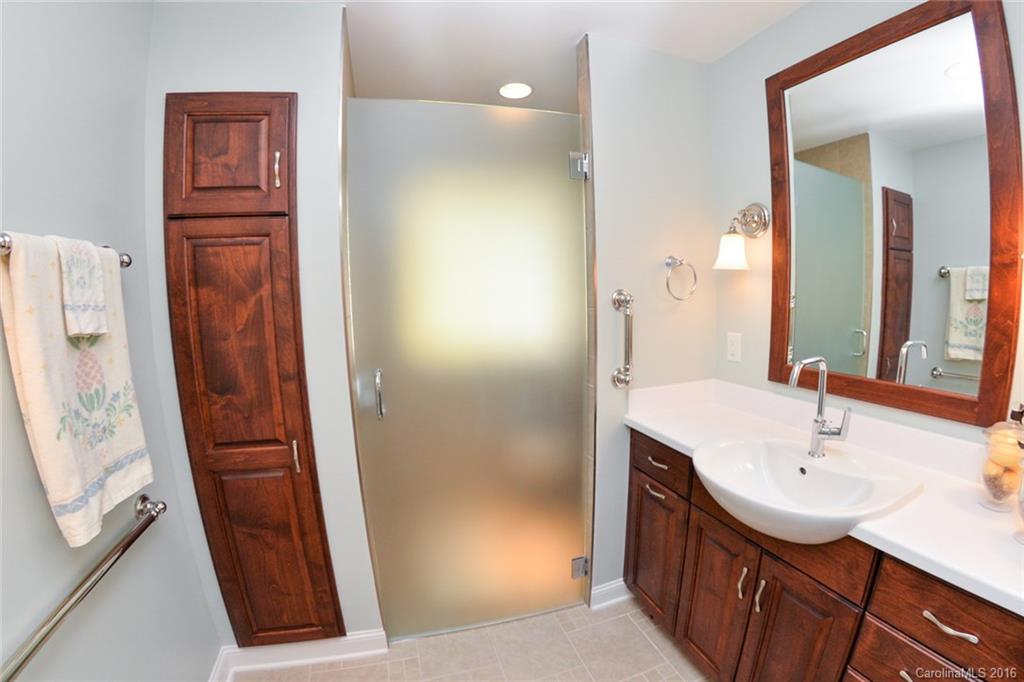 4019 Sharon View Road Charlotte, NC 28226 - Photo 20 of 24 Gallery Image 20