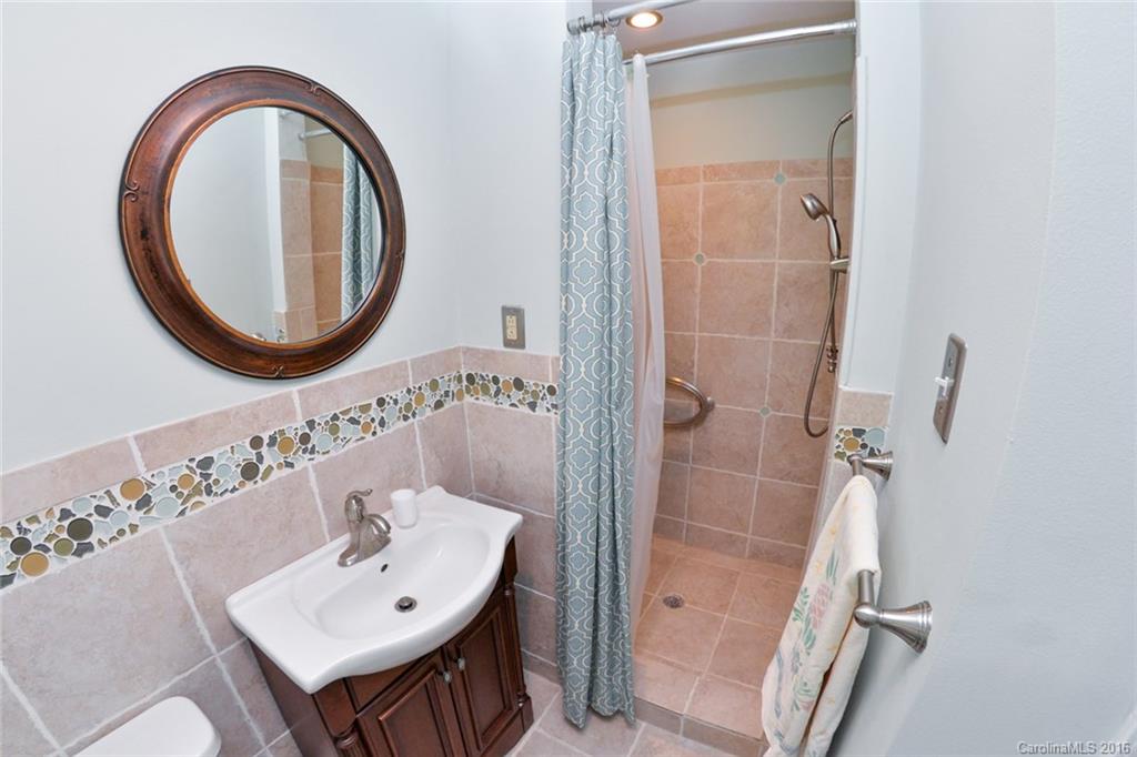 4019 Sharon View Road Charlotte, NC 28226 - Photo 8 of 24 Gallery Image 8