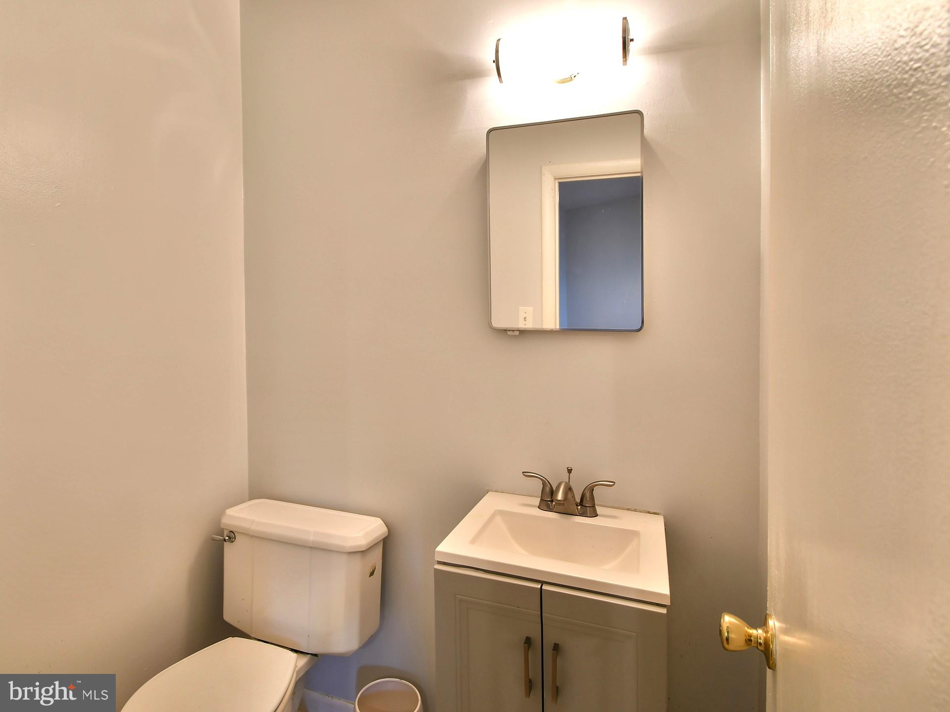 907 North Belgrade Road Silver Spring, MD 20902 - Photo 14 of 26 Powder Room