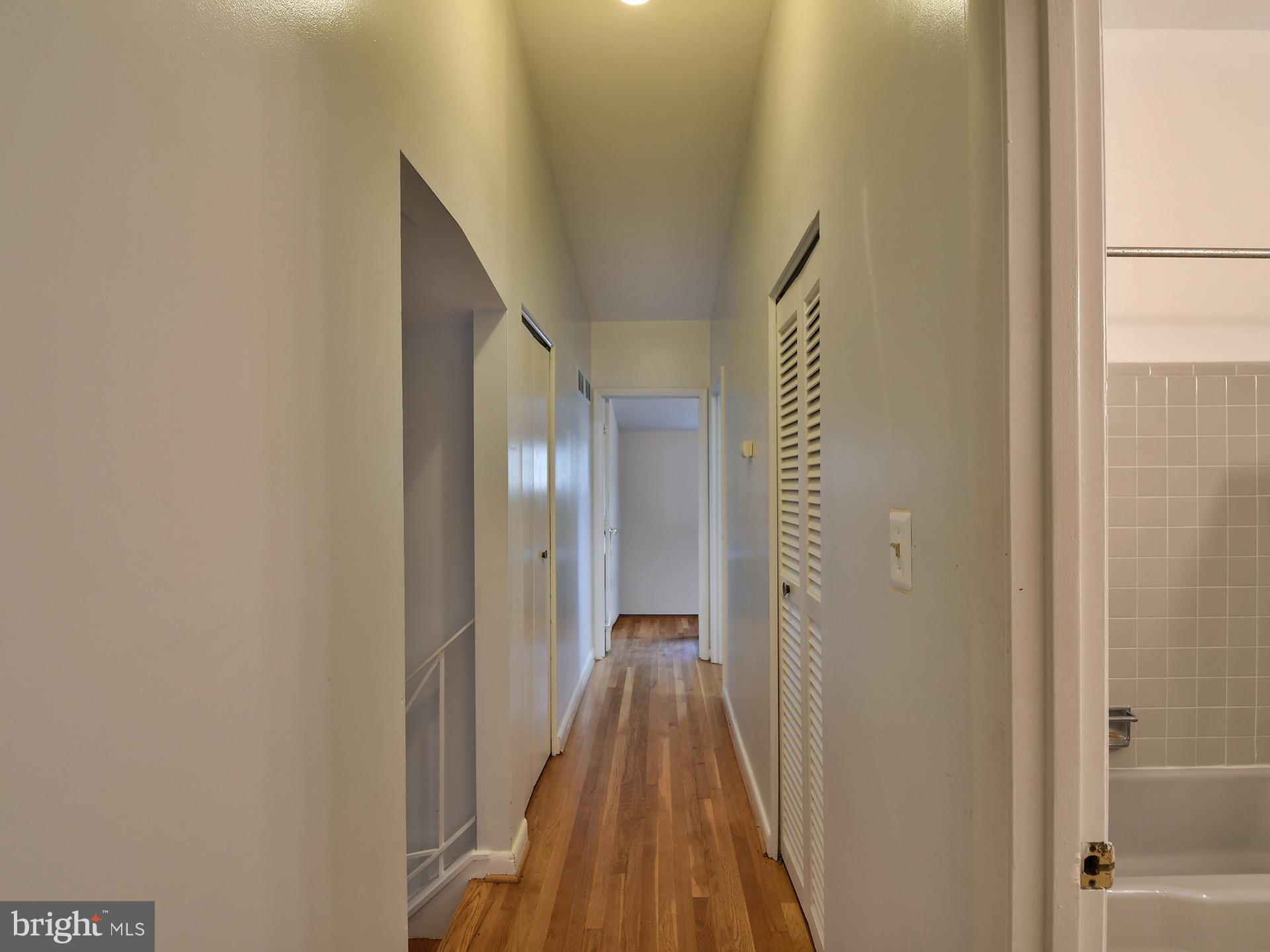 907 North Belgrade Road Silver Spring, MD 20902 - Photo 19 of 26 Upper Level Hallway
