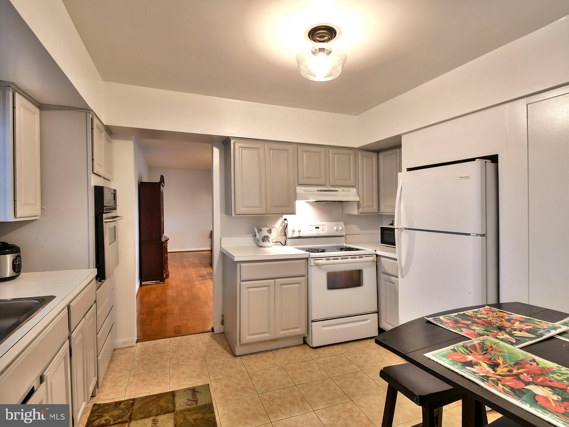 907 North Belgrade Road Silver Spring, MD 20902 - Photo 5 of 26 Kitchen