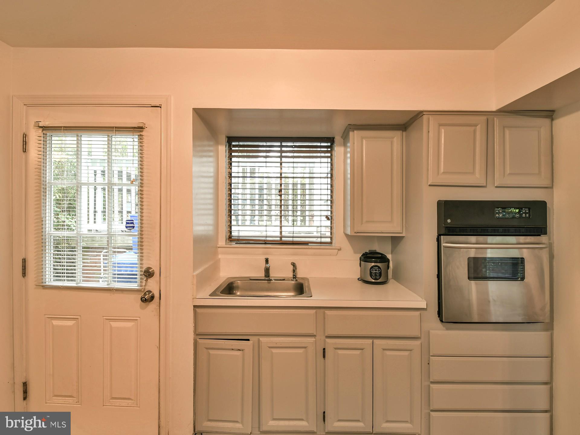 907 North Belgrade Road Silver Spring, MD 20902 - Photo 6 of 26 Kitchen