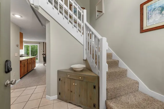 $675,000 | 99 Pinnacle Road, Campton, NH 03223