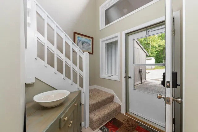 $675,000 | 99 Pinnacle Road, Campton, NH 03223