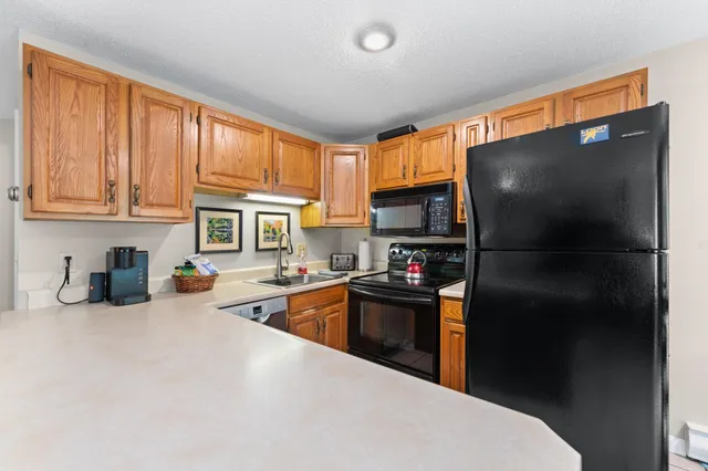 $675,000 | 99 Pinnacle Road, Campton, NH 03223