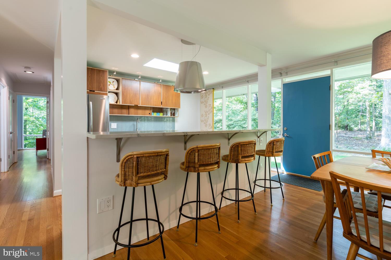 10322 Lloyd Road Potomac, MD 20854 - Photo 19 of 51